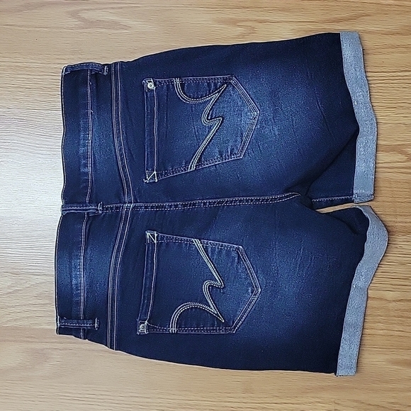 Wallflower simply irresistible size 7 like new - Picture 3 of 5